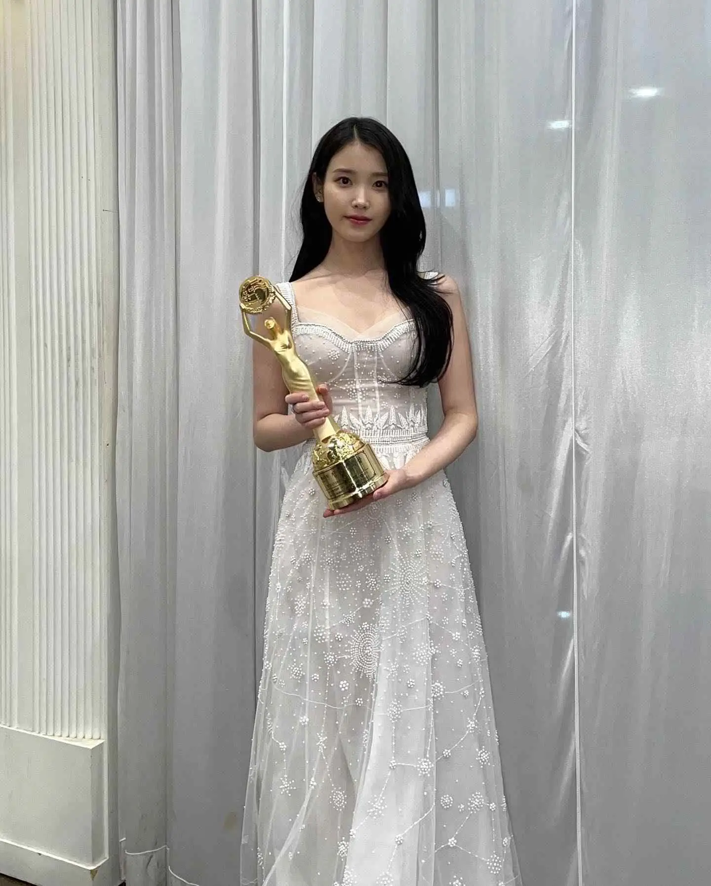 IU - iu-hot-14.webp